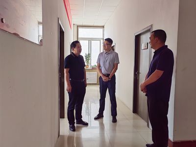 王志成深入調(diào)研駐縣企業(yè)運(yùn)營(yíng)管理，聚焦圖書刊物銷售產(chǎn)業(yè)發(fā)展